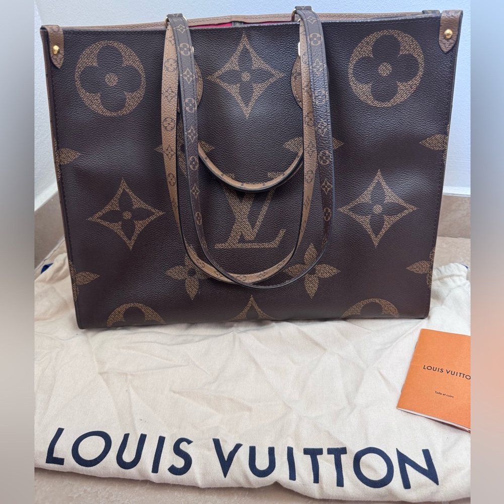 Louis Vuitton Monogram Giant Reverse OnTheGo